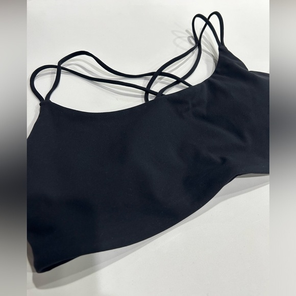 Vuori Women's XL Tempo Sports Bra Black NWT Active Strap Detail Stretch Fabric - Picture 3 of 8